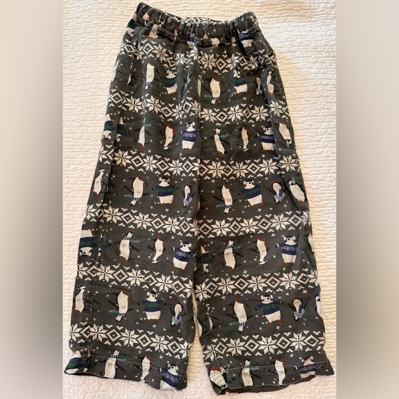 Kid’s Hanna Andersson Gray Fairisle Winter Penguins Flannel Pajama Pants - Picture 2 of 9